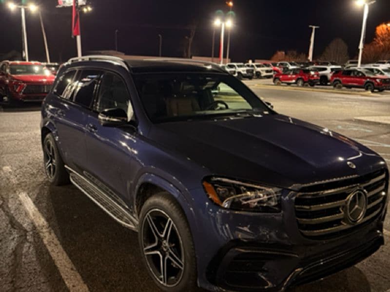 2024 Mercedes-Benz GLS Base's photo