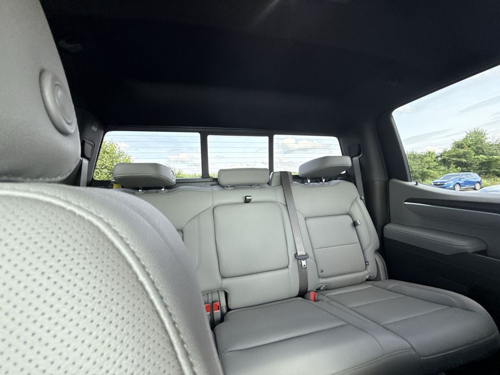 2026 GMC Sierra 1500 SLT - Photo 32