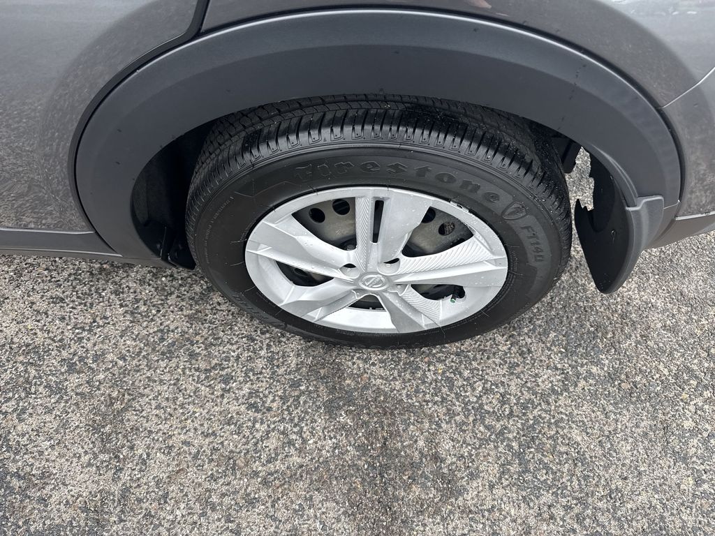 2024 Nissan Kicks S - Photo 40
