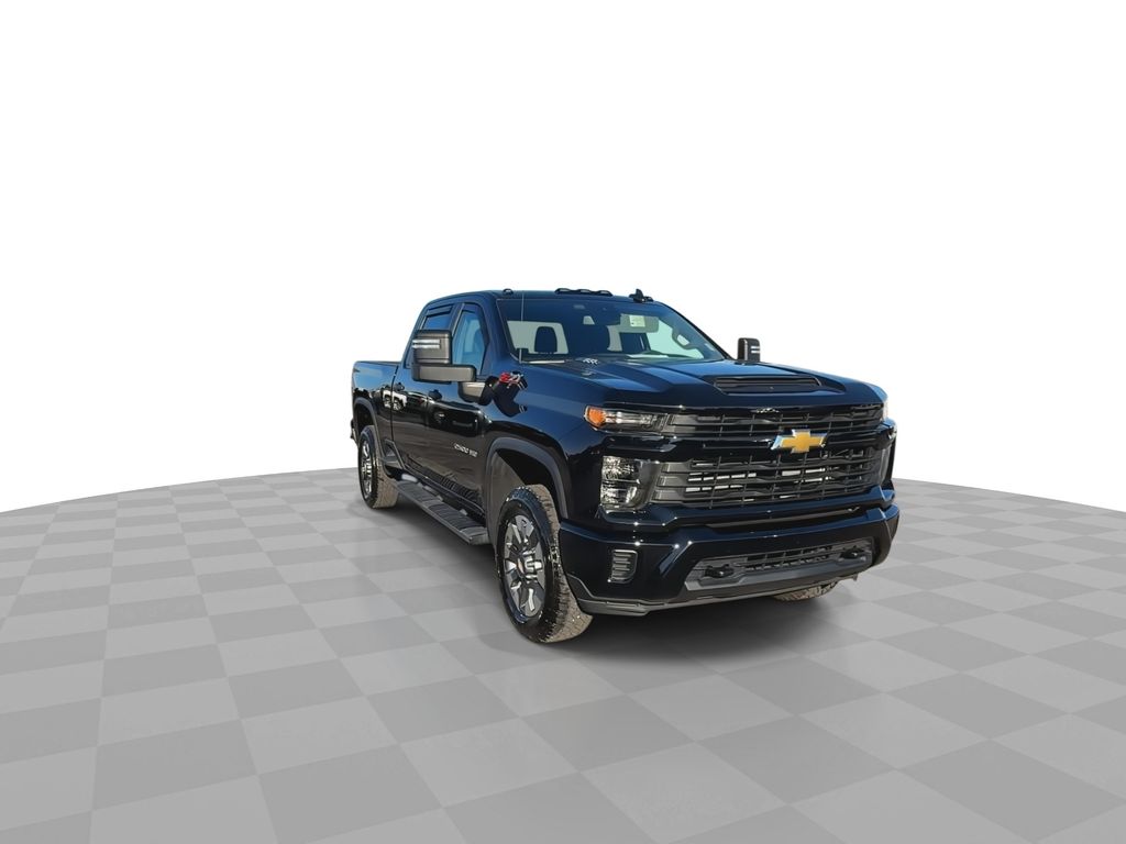 2024 Chevrolet Silverado 2500HD Custom photo 3