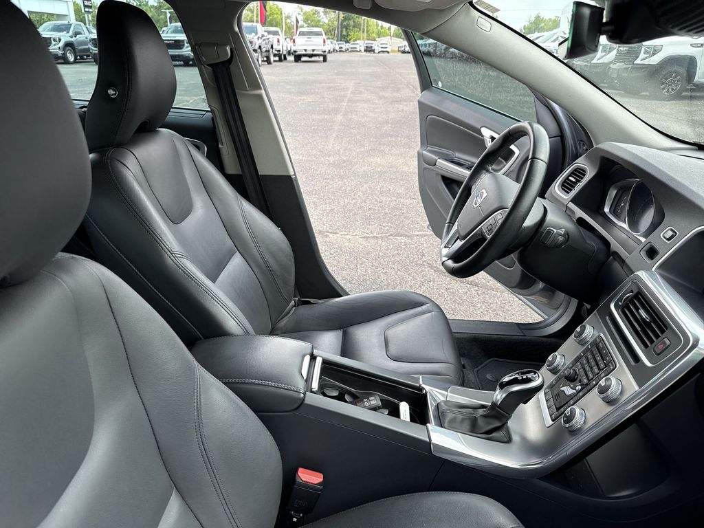 2017 Volvo S60 T5 Inscription - Photo 13