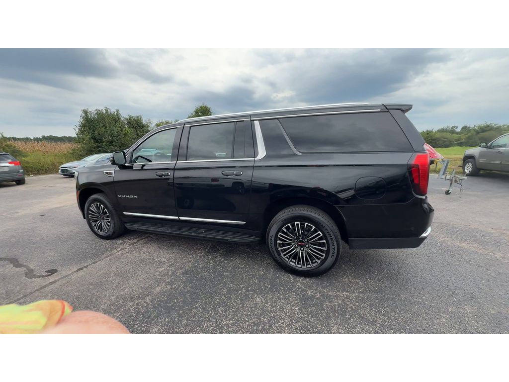 2026 GMC Yukon XL Elevation - Photo 4