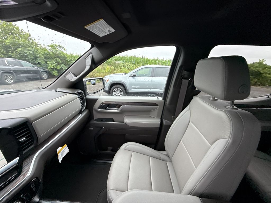 2025 GMC Sierra 1500 SLT - Photo 15