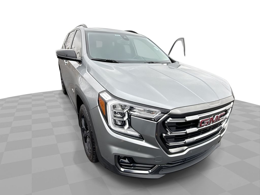 2023 GMC Terrain AT4's photo