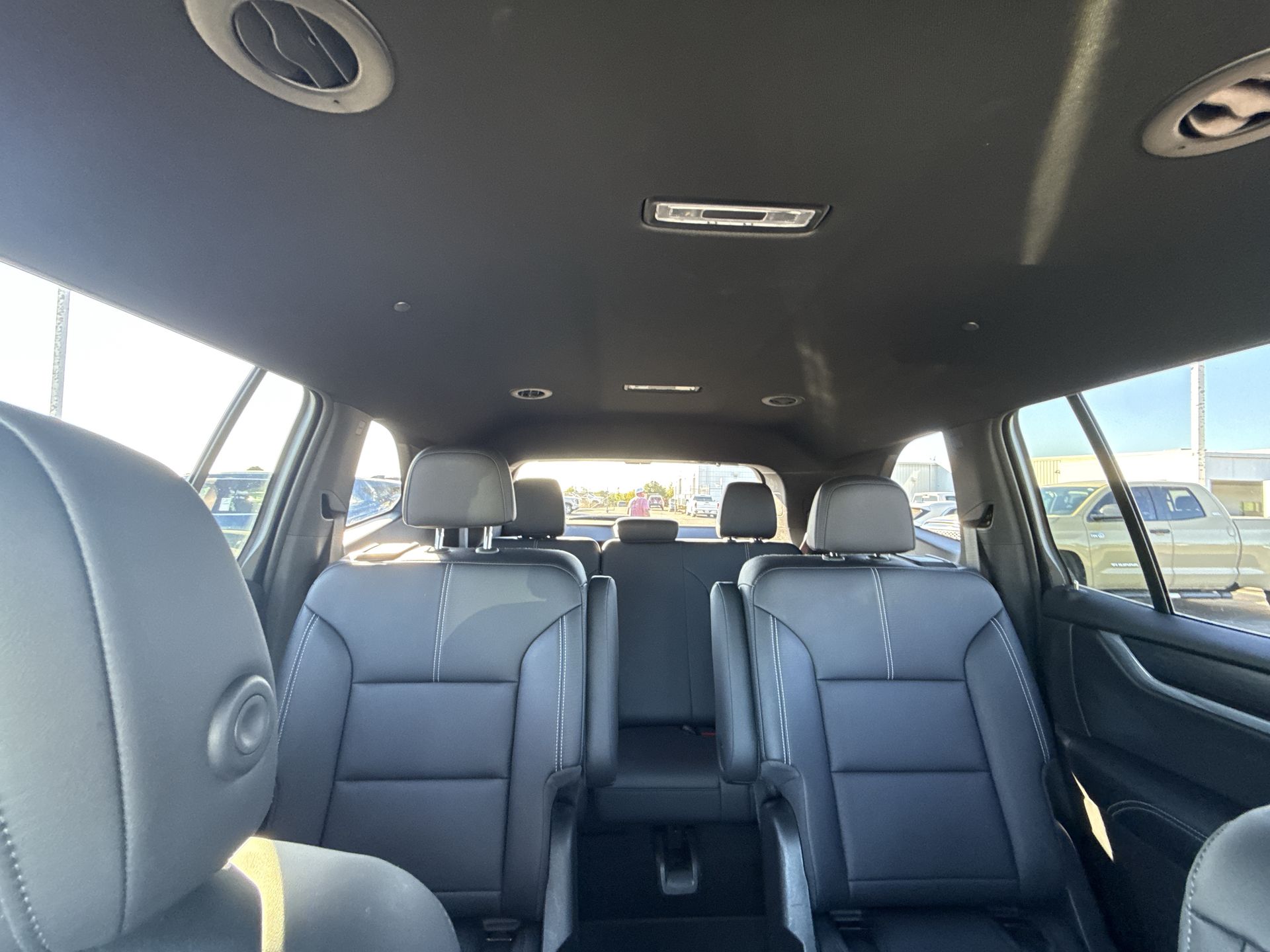 2026 GMC Acadia Elevation - Photo 28