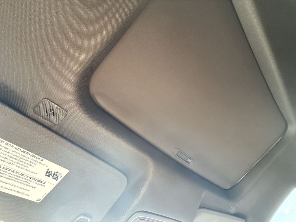2026 GMC Sierra 1500 SLT - Photo 25