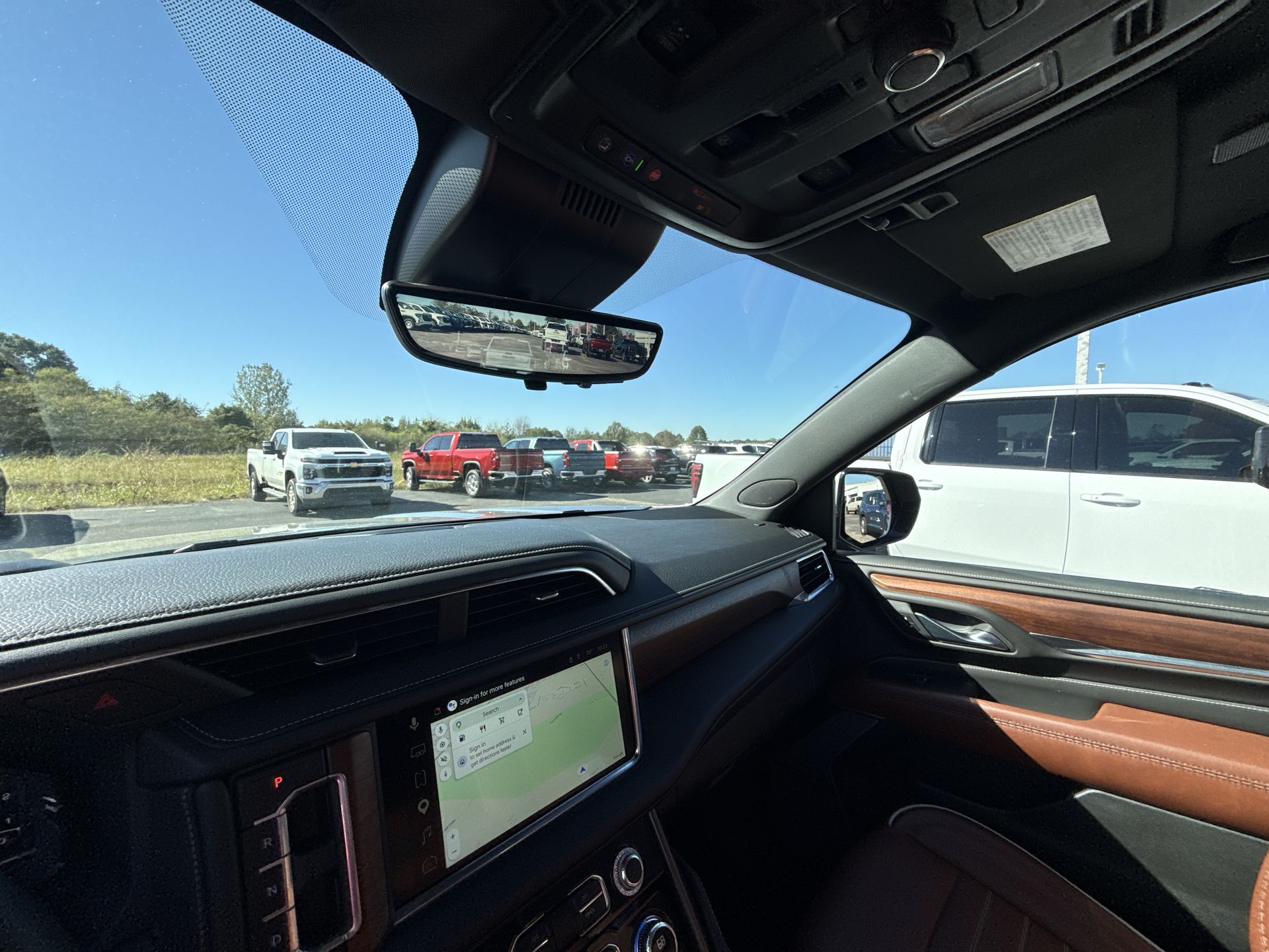 2024 GMC Yukon Denali Ultimate - Photo 11