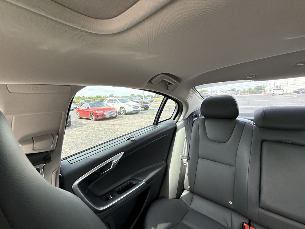 2017 Volvo S60 T5 Inscription - Photo 10