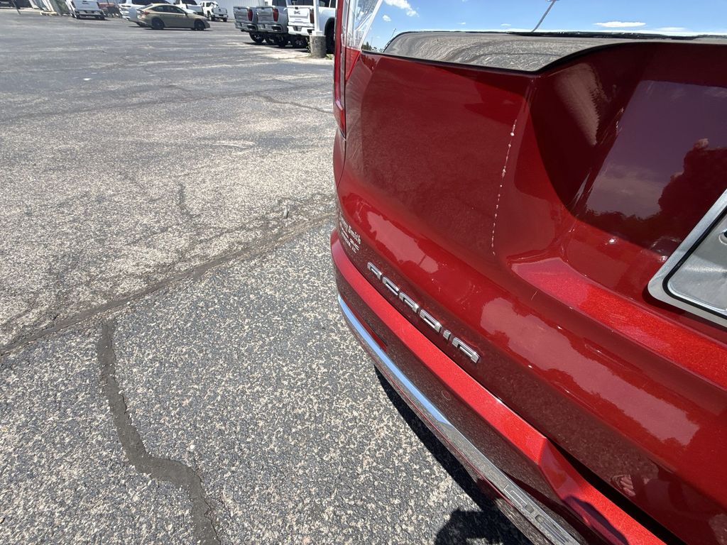 2021 GMC Acadia Denali - Photo 39