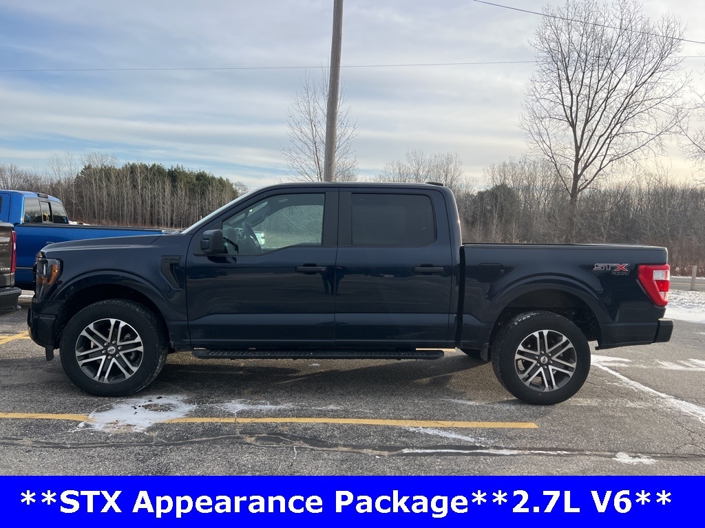 2023 Ford F-150 XL's photo