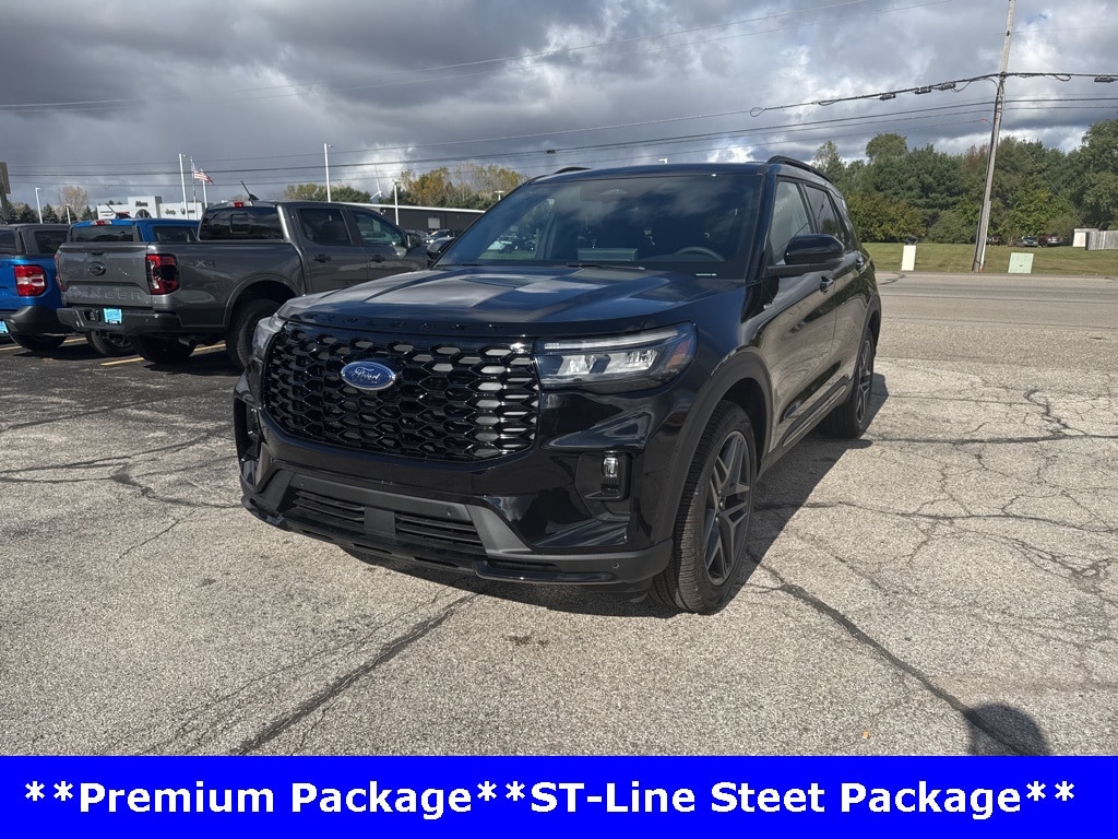 2025 Ford Explorer ST-Line photo 3