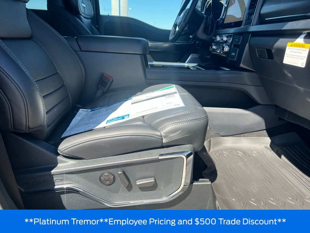 2026 Ford F-350 Super Duty Platinum - Photo 44