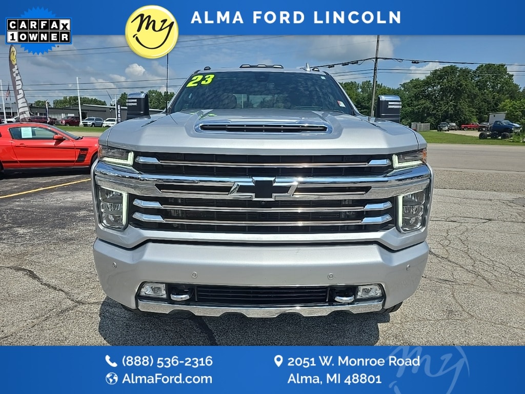 Used 2023 Chevrolet Silverado 3500HD High Country with VIN 1GC4YVEY1PF103960 for sale in Alma, MI
