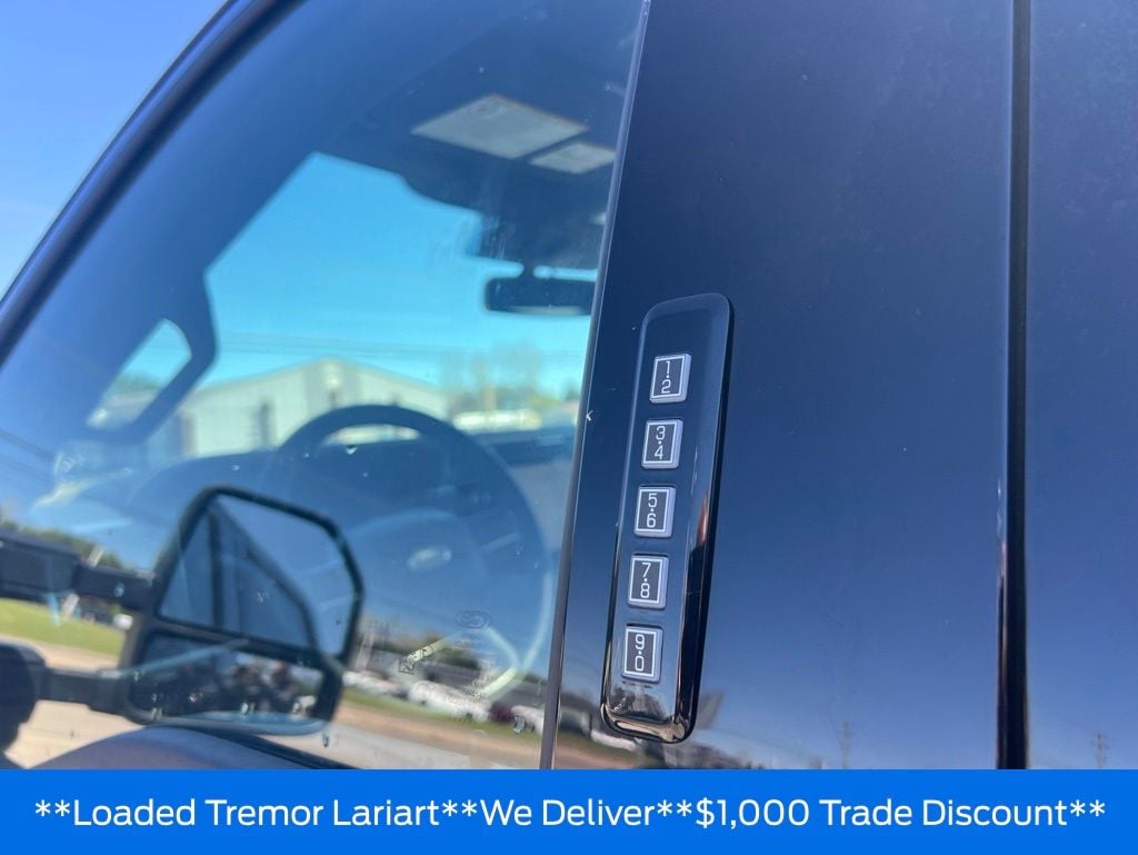 2026 Ford F-350 Super Duty Platinum - Photo 37