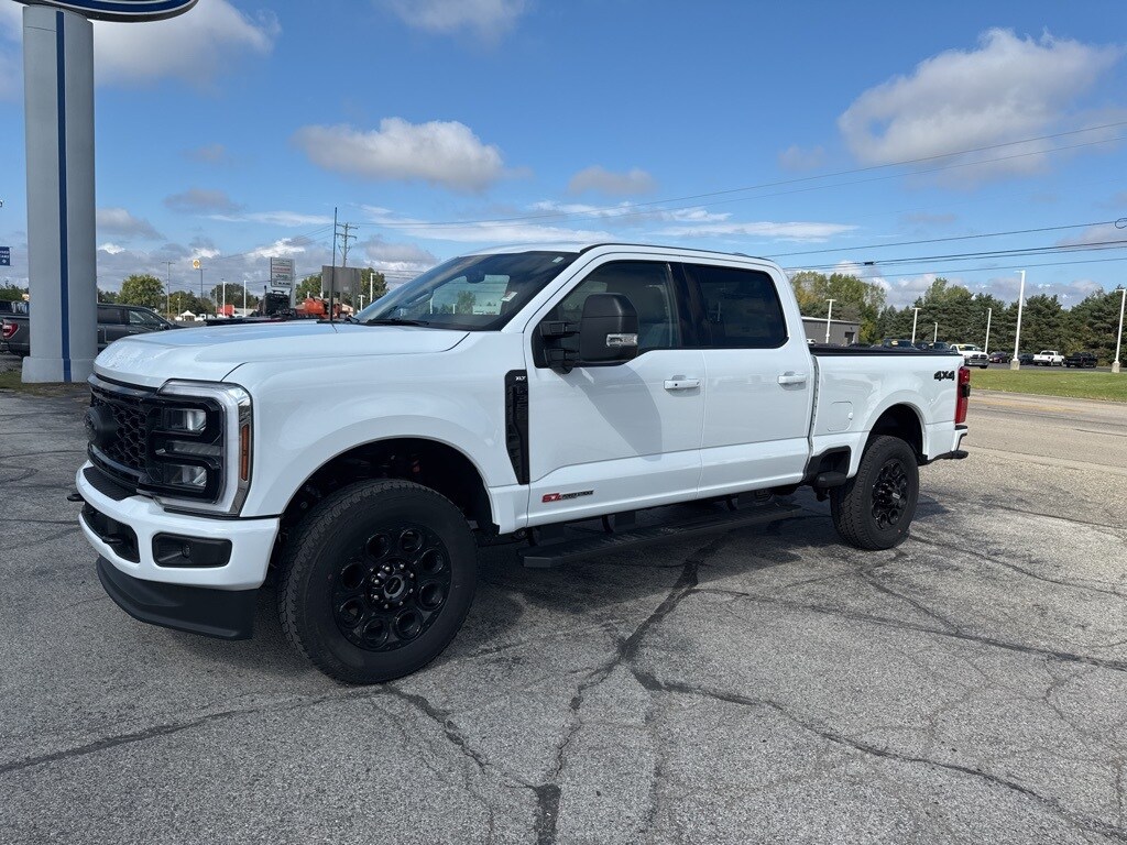 2026 Ford F-350 XLT photo 3
