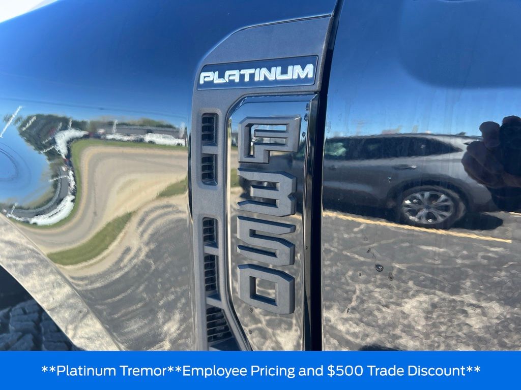 2026 Ford F-350 Super Duty Platinum - Photo 35