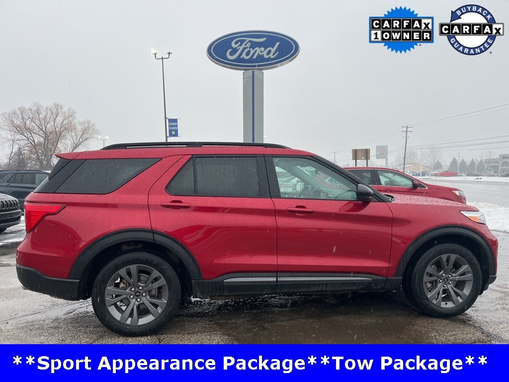 2023 Ford Explorer XLT's photo