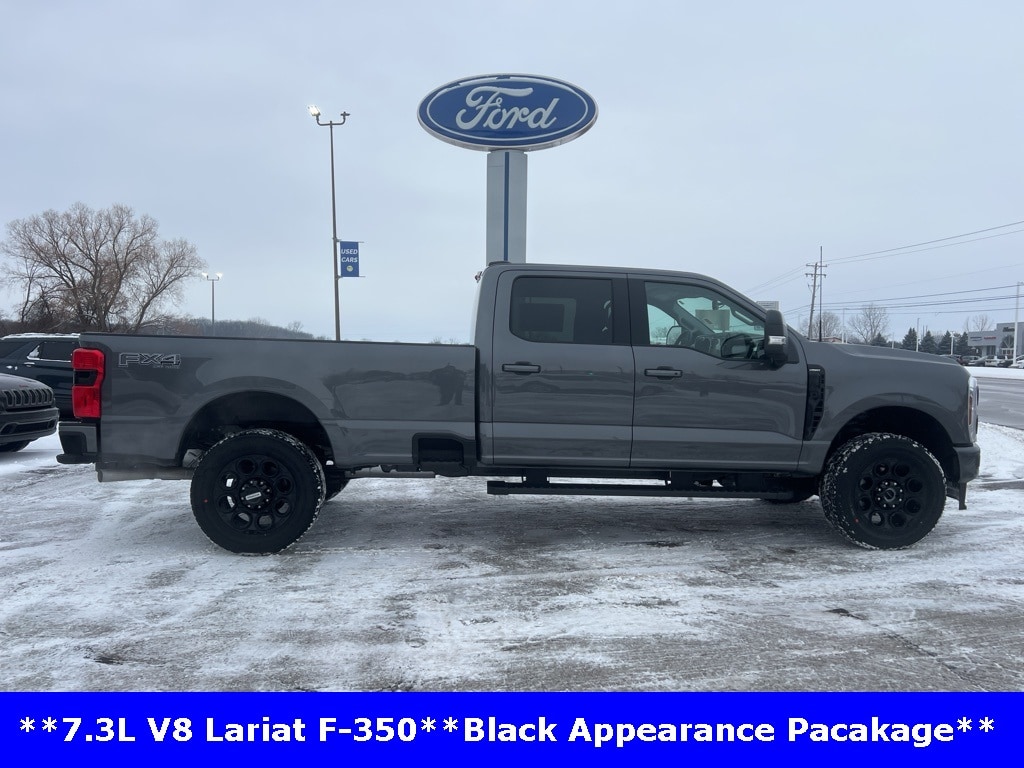 2026 Ford F-350 Super Duty Lariat's photo