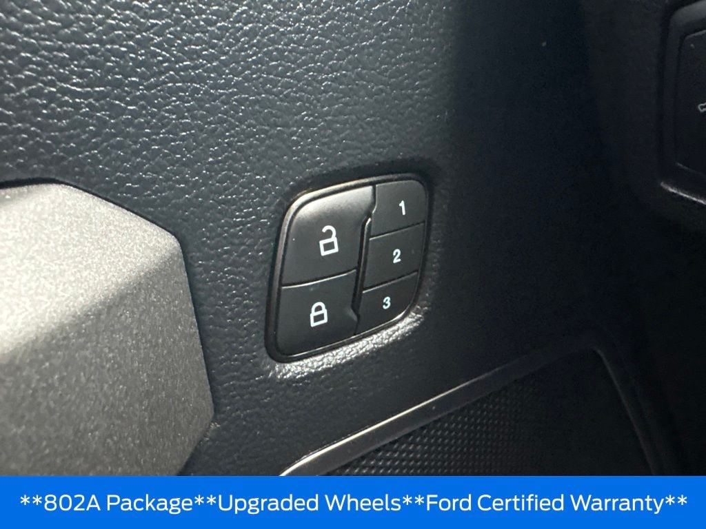 2020 Ford F-150 Raptor - Photo 15