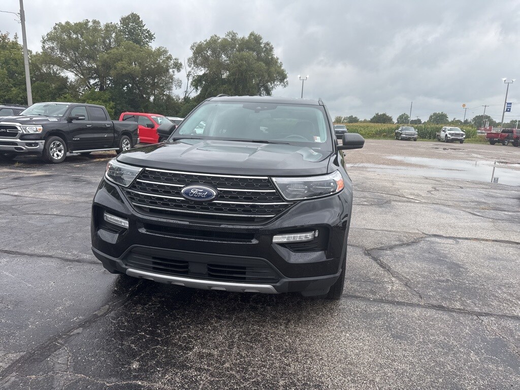 2022 Ford Explorer XLT photo 2