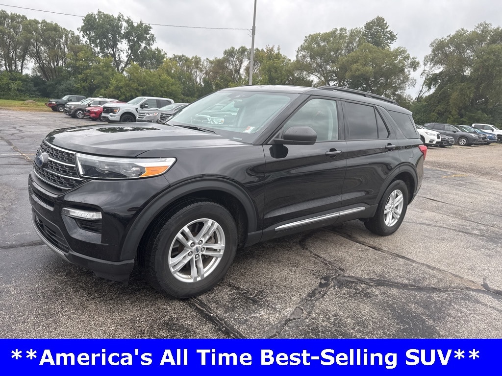 2022 Ford Explorer XLT's photo