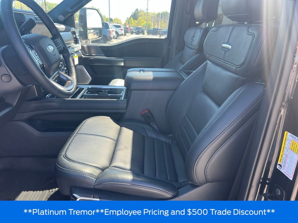 2026 Ford F-350 Super Duty Platinum - Photo 31