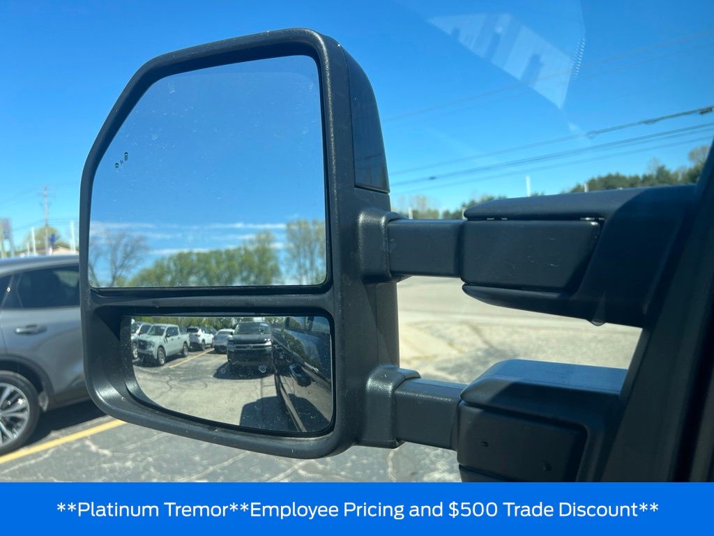 2026 Ford F-350 Super Duty Platinum - Photo 18