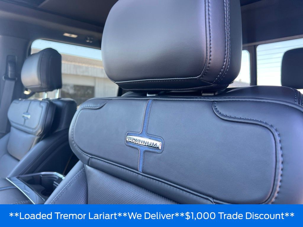 2026 Ford F-350 Super Duty Platinum - Photo 30