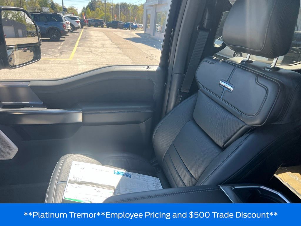 2026 Ford F-350 Super Duty Platinum - Photo 33