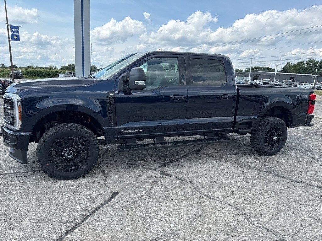 2025 Ford F-350 photo 2