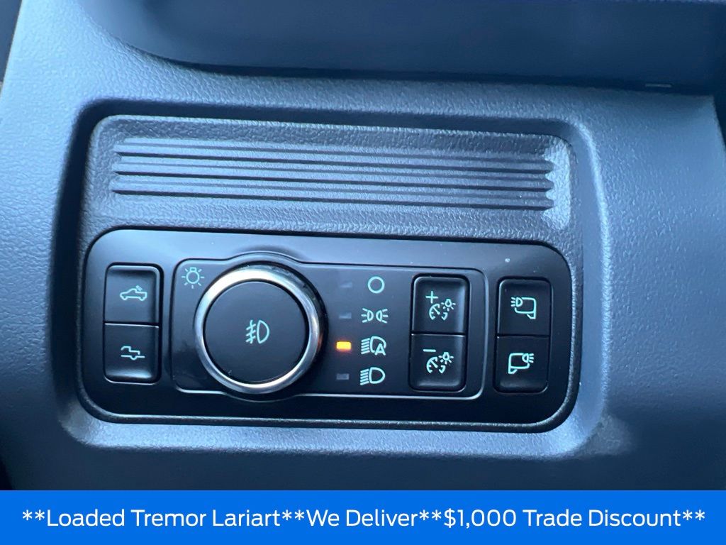 2026 Ford F-350 Super Duty Platinum - Photo 13