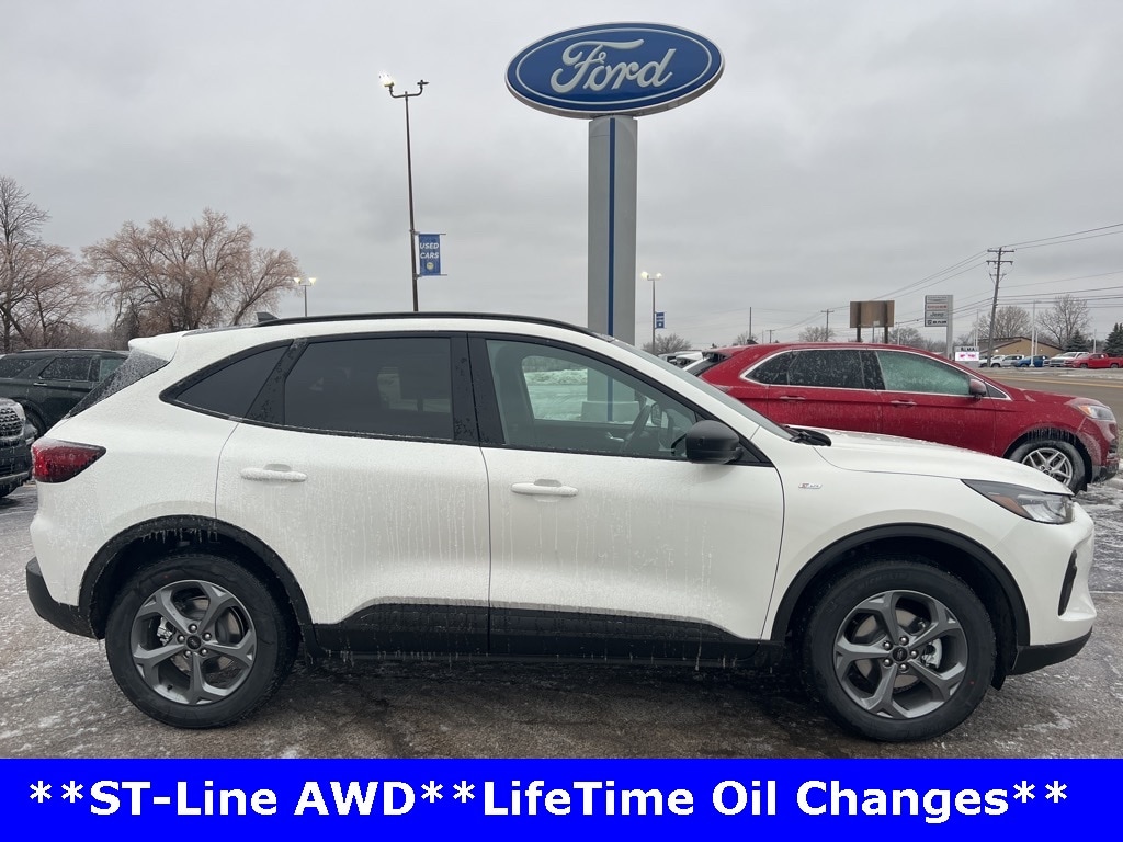 2026 Ford Escape ST-Line's photo