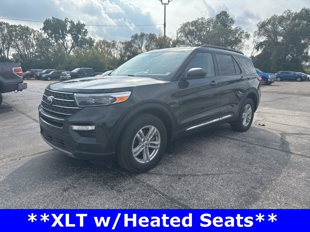 2023 Ford Explorer XLT's photo