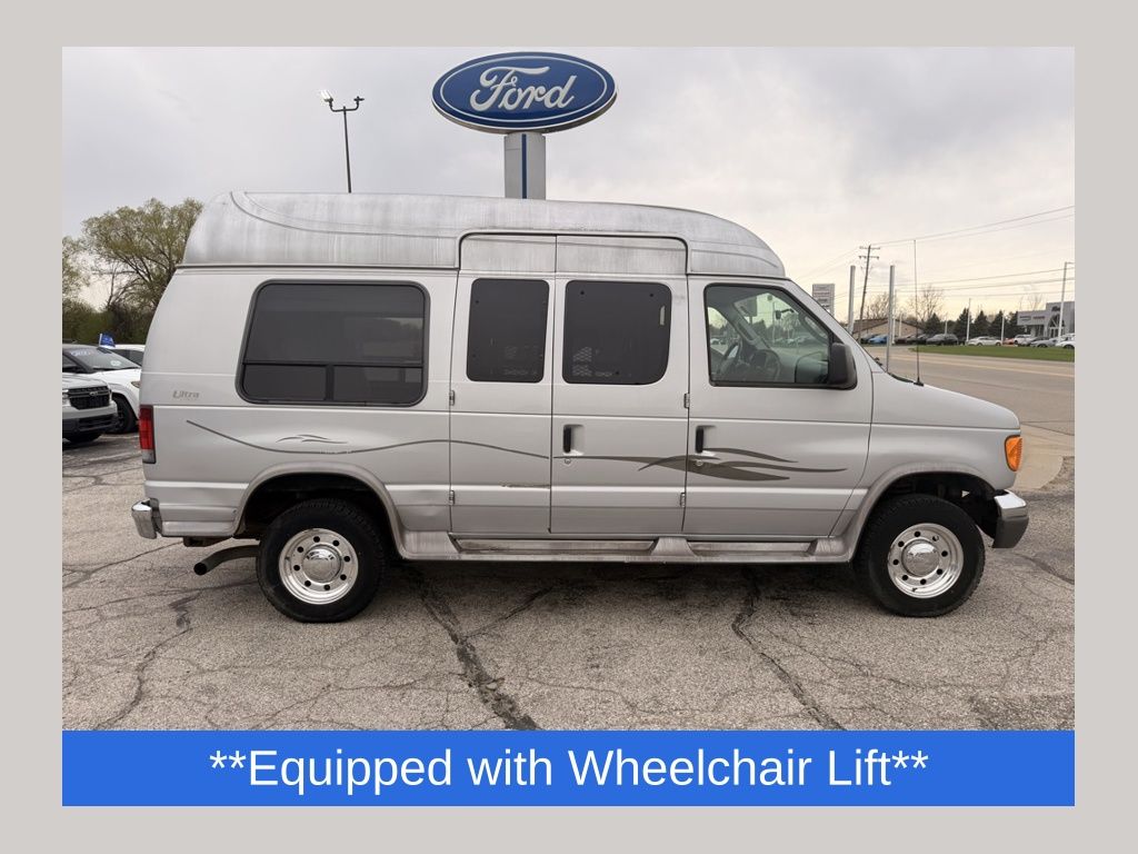 2007 Ford Econoline Van Commercial
