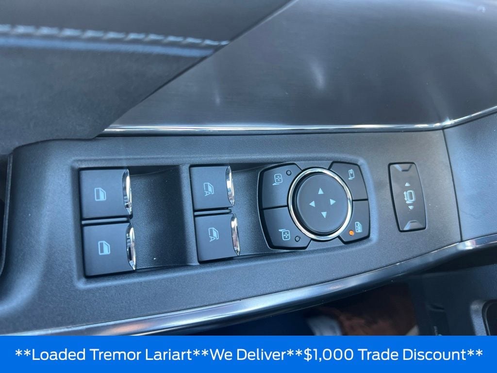 2026 Ford F-350 Super Duty Platinum - Photo 16