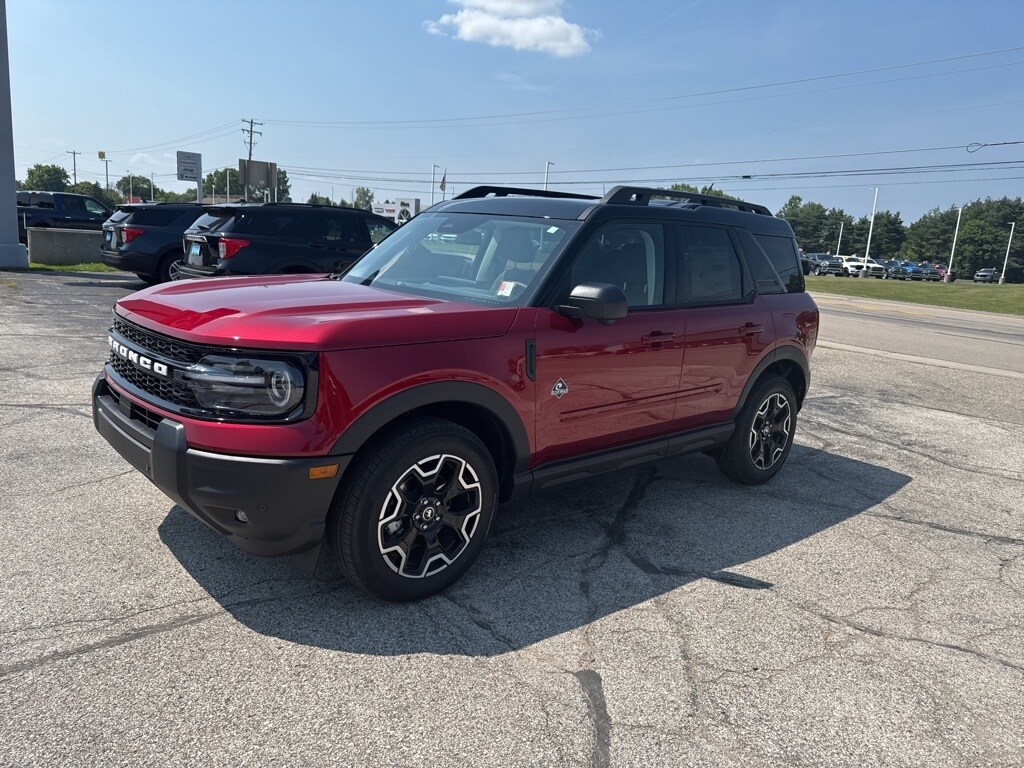2025 Ford Bronco Sport Outer Banks photo 3