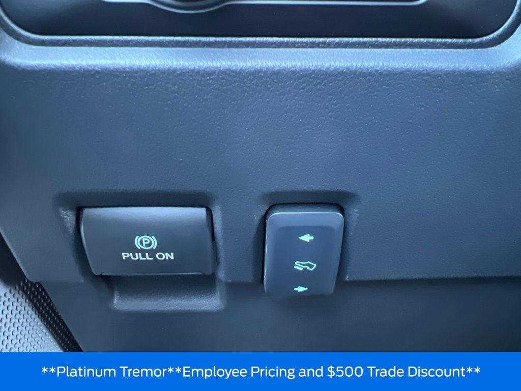 2026 Ford F-350 Super Duty Platinum - Photo 14