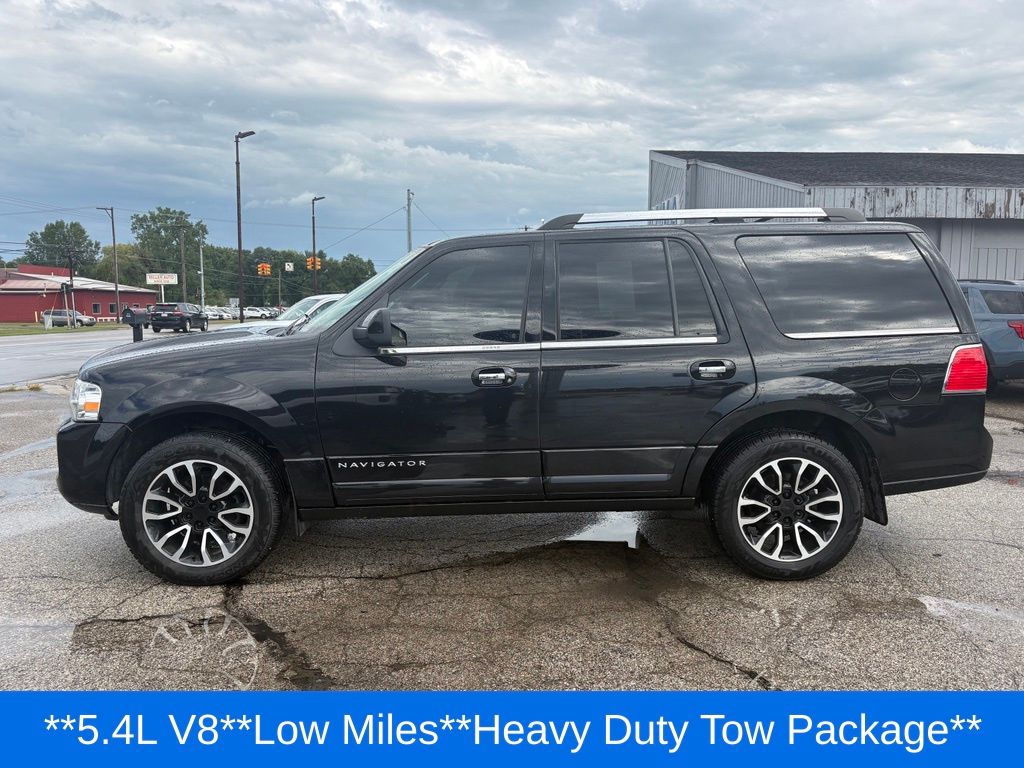 Used 2013 Lincoln Navigator Base with VIN 5LMJJ2J58DEL00894 for sale in Alma, MI