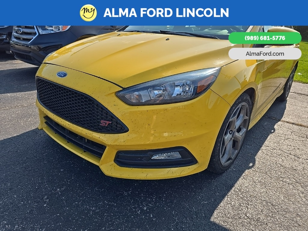 Used 2017 Ford Focus ST with VIN 1FADP3L95HL253761 for sale in Alma, MI