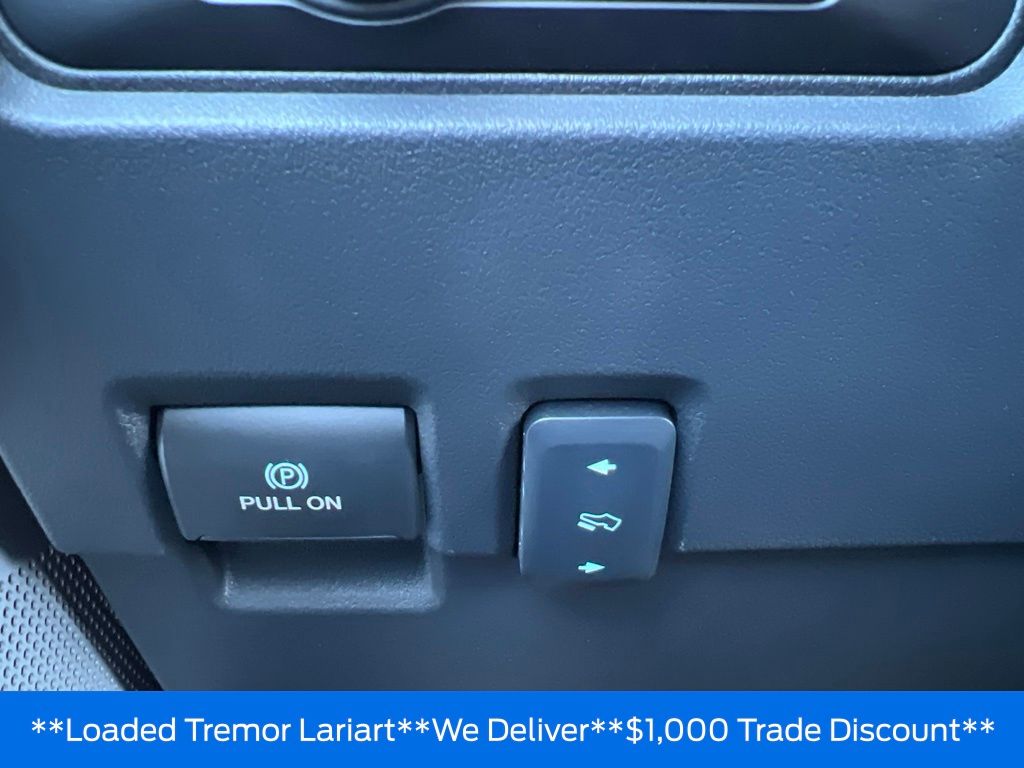 2026 Ford F-350 Super Duty Platinum - Photo 14