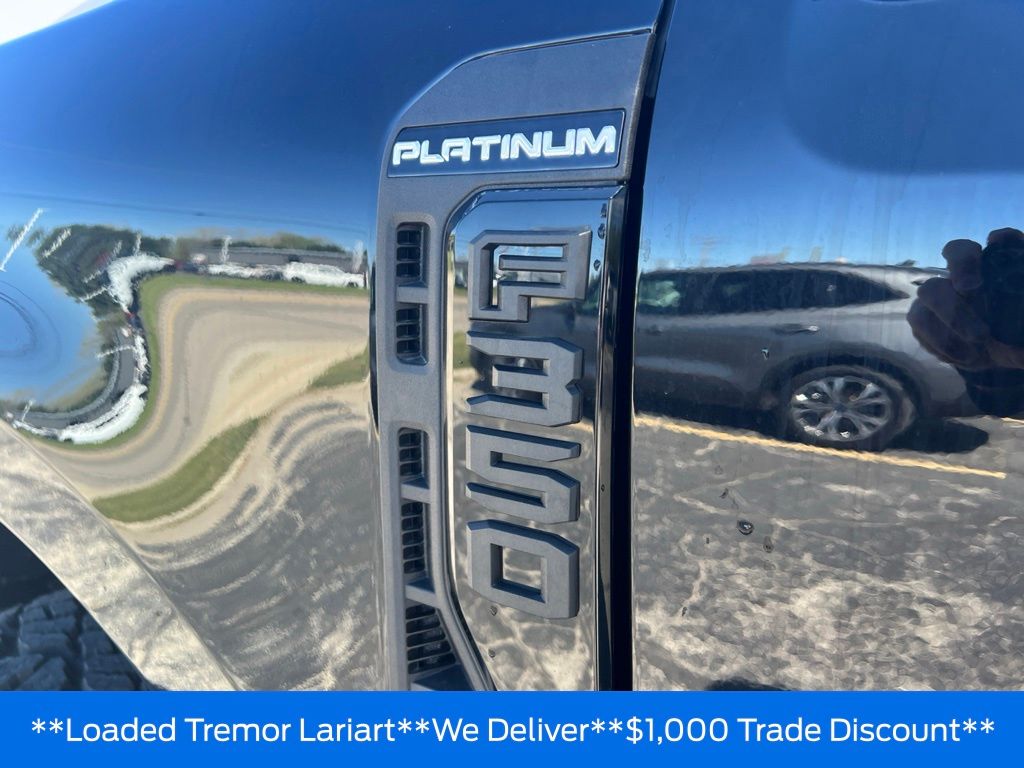 2026 Ford F-350 Super Duty Platinum - Photo 35