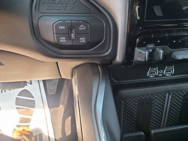 2026 RAM 2500 Laramie - Photo 14