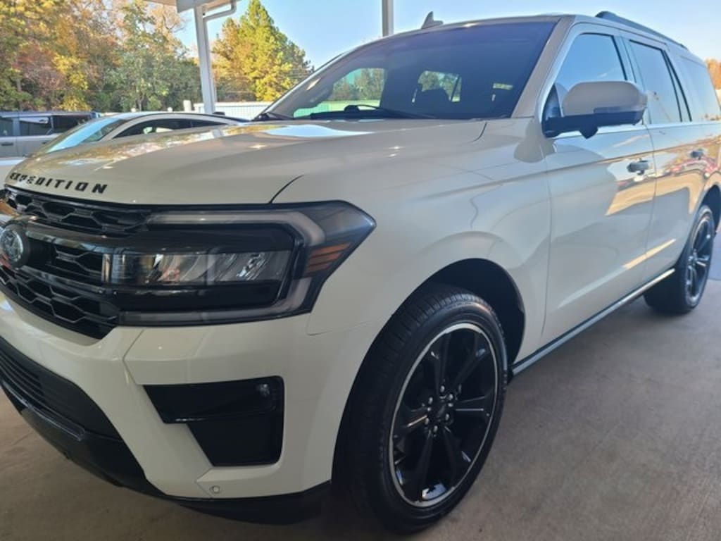 Used 2024 Ford Expedition Limited SUV