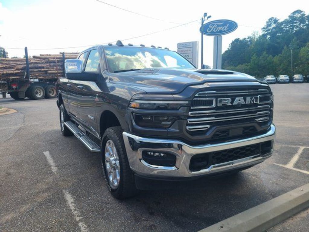 New 2026 Ram 2500 LARAMIE CREW CAB 4X4 6'4 BOX Pickup