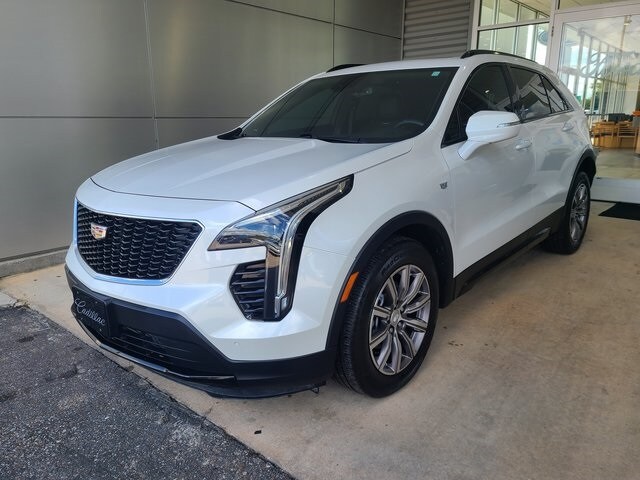2023 Cadillac XT4 Sport photo 2