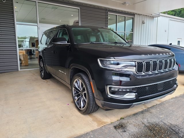 Used 2022 Jeep Wagoneer Series III with VIN 1C4SJUDT0NS106140 for sale in Brewton, AL