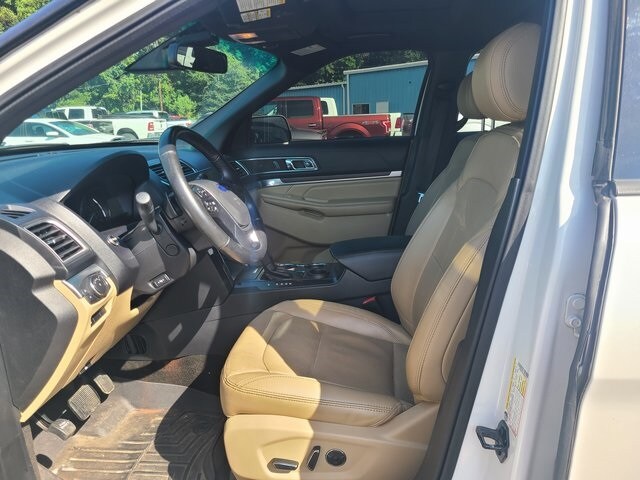 2016 Ford Explorer Limited photo 3