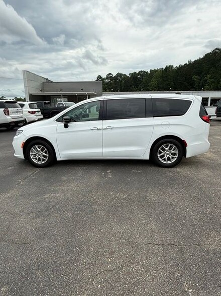 Used 2024 Chrysler Pacifica Touring L Van Passenger Van for sale in Brewton, AL