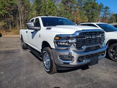 2026 Ram 2500 TRADESMAN CREW CAB 4X4 8' BOX Pickup