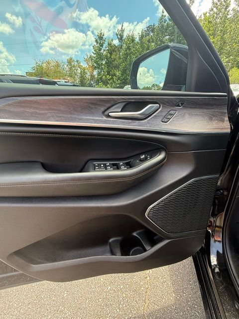 2025 Jeep Grand Cherokee L Overland - Photo 11